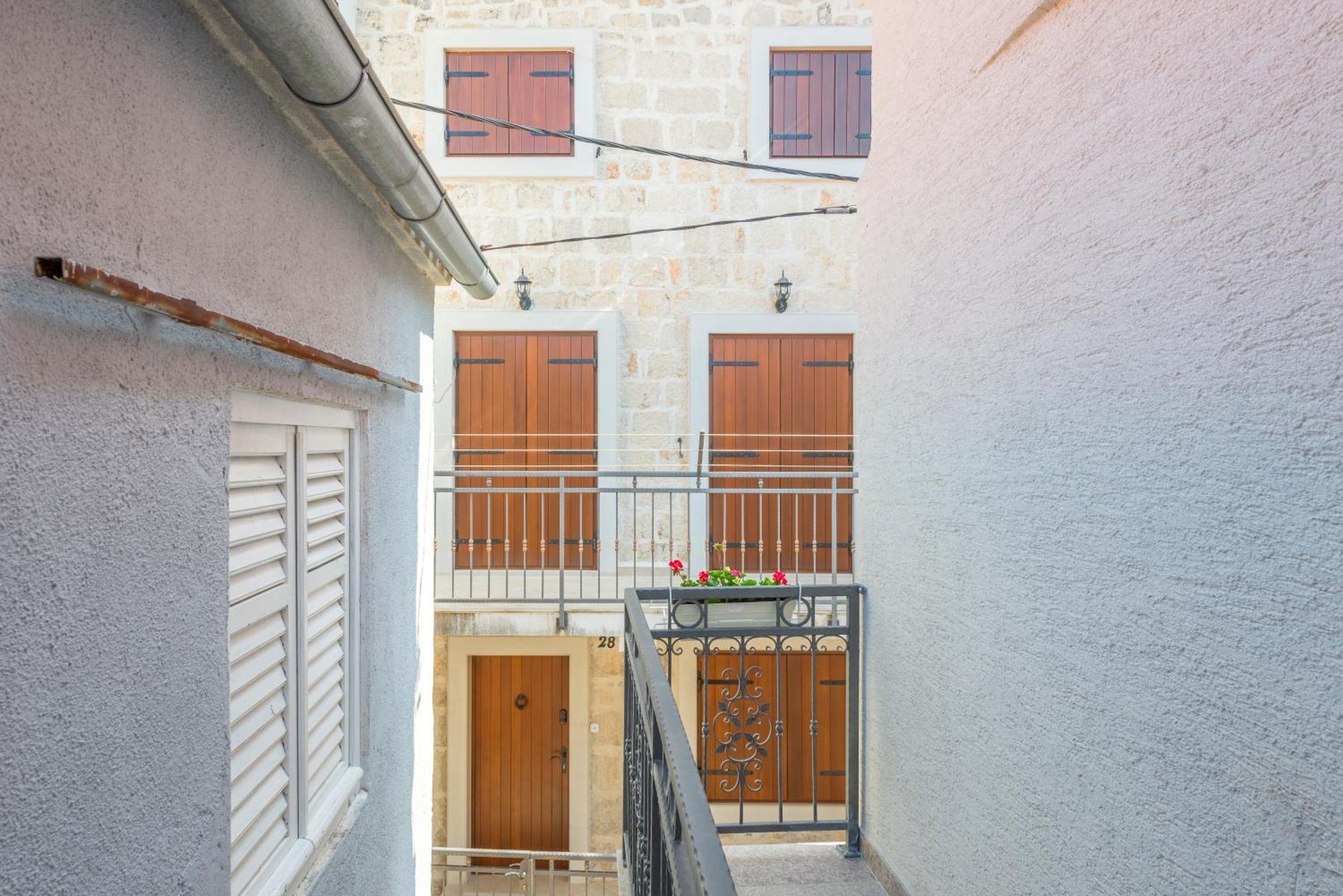 Apartments Roma Baška Voda Exterior foto